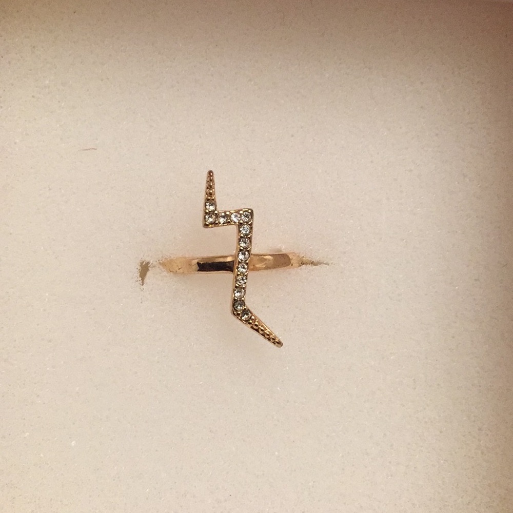 Stella & Dot Lightning Ring